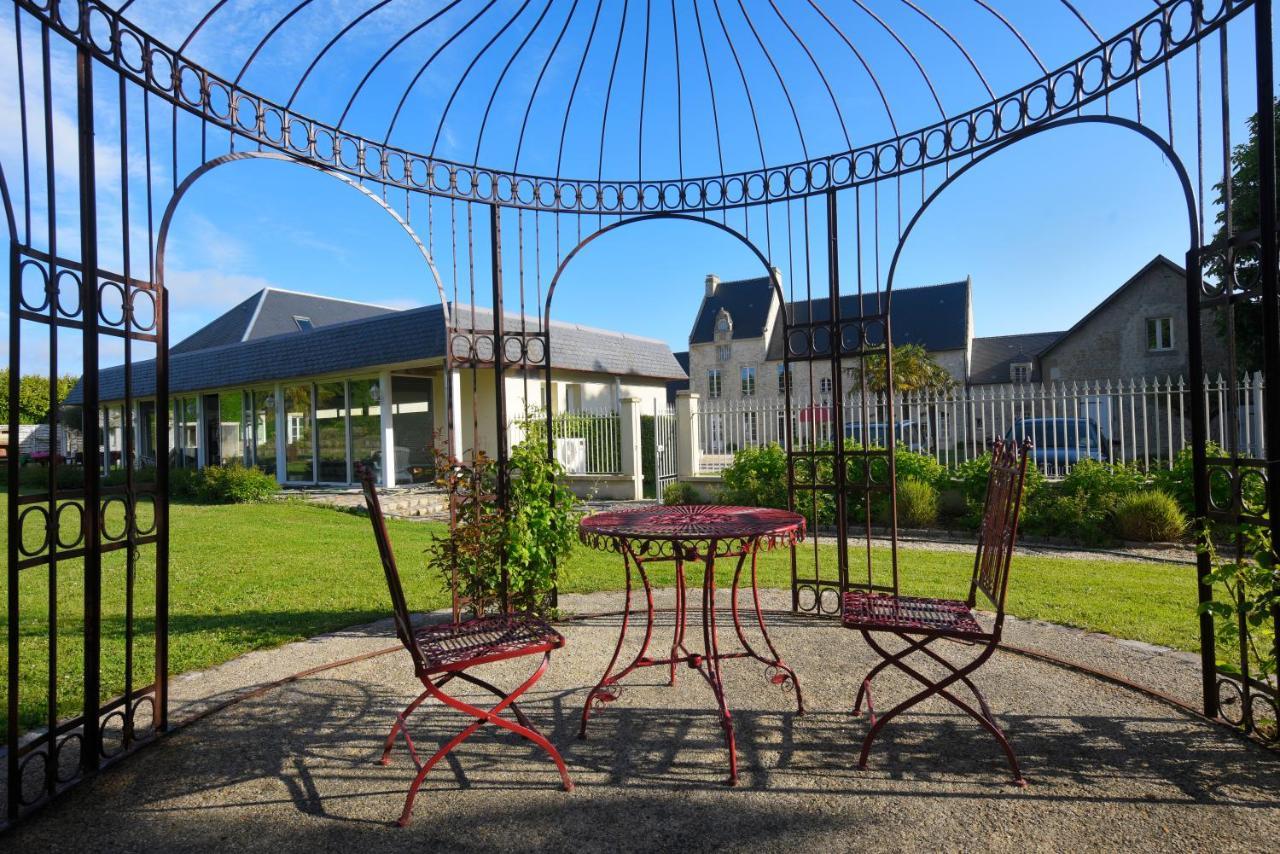 Hotel Le Manoir Des Marronniers Sully  Exterior foto